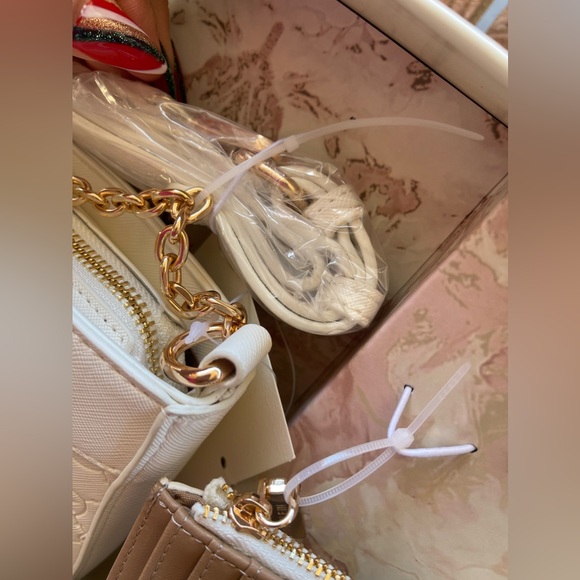 Anne Klein Crossbody & Wallet Set - Picture 8 of 13